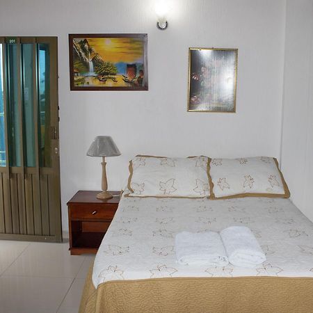 Hotel El Encanto Fresh Water Bay Bagian luar foto