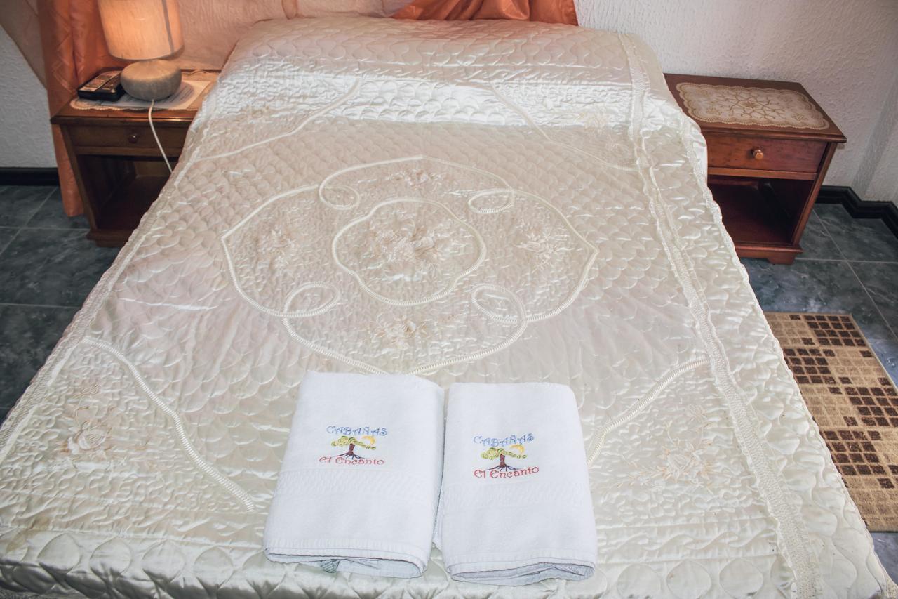 Hotel El Encanto Fresh Water Bay Bagian luar foto