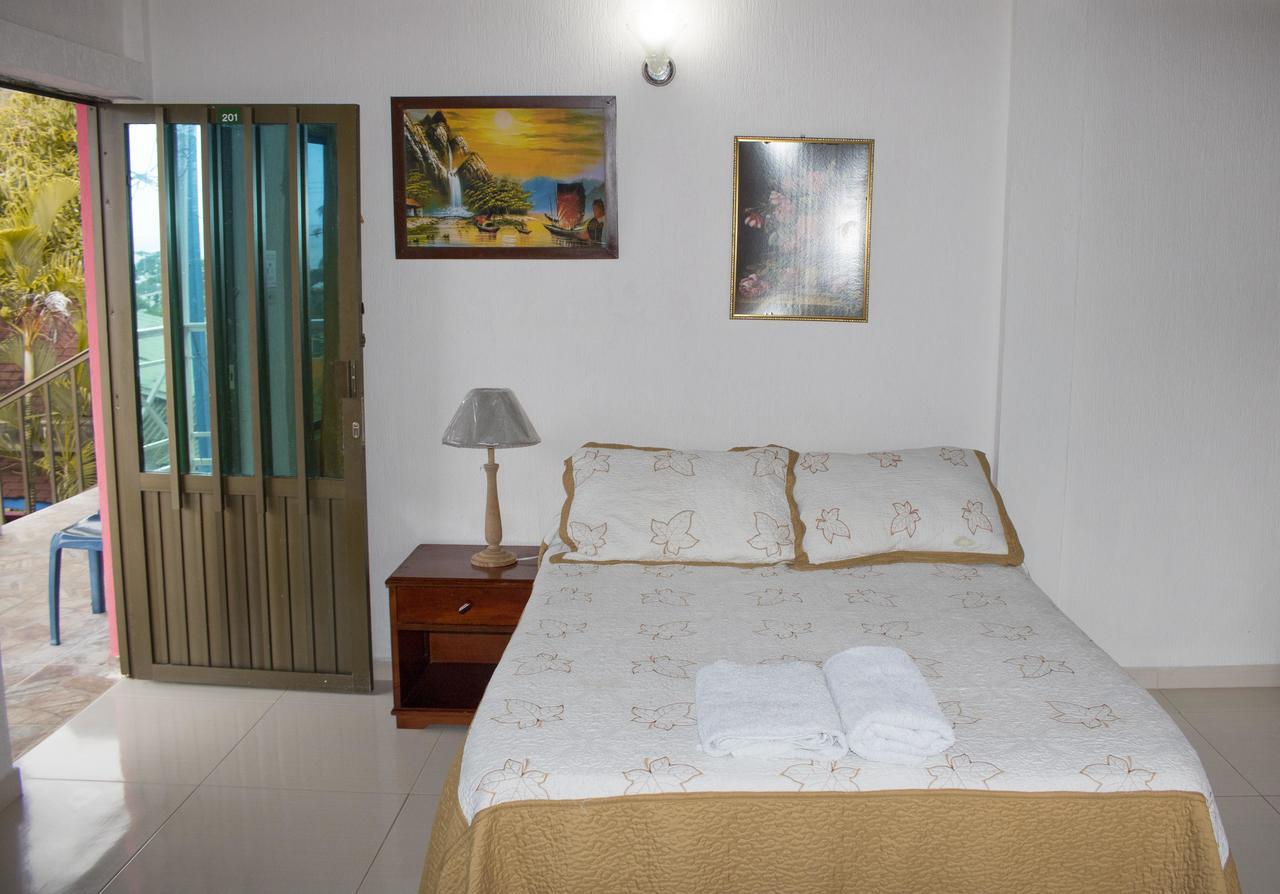 Hotel El Encanto Fresh Water Bay Bagian luar foto