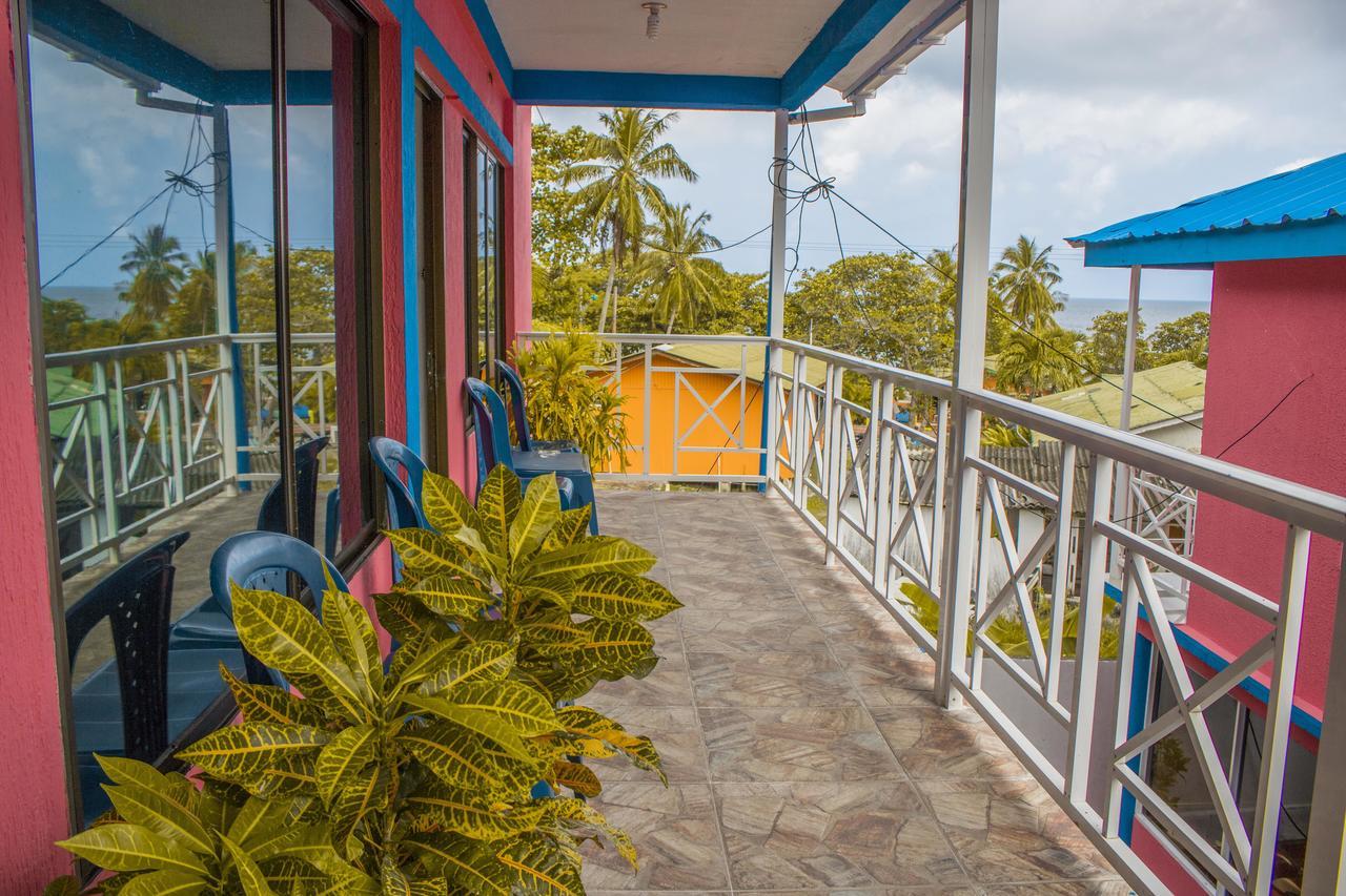 Hotel El Encanto Fresh Water Bay Bagian luar foto
