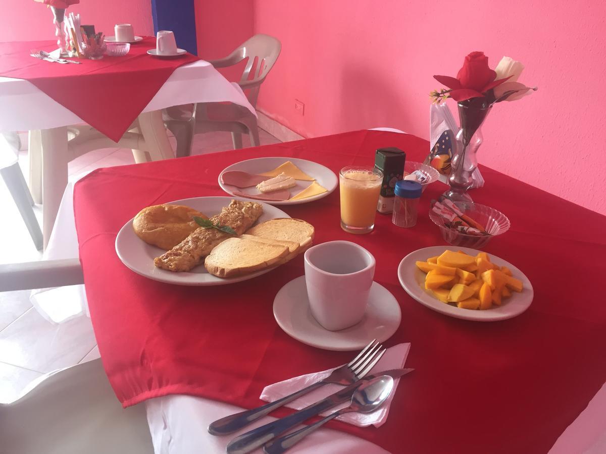 Hotel El Encanto Fresh Water Bay Bagian luar foto